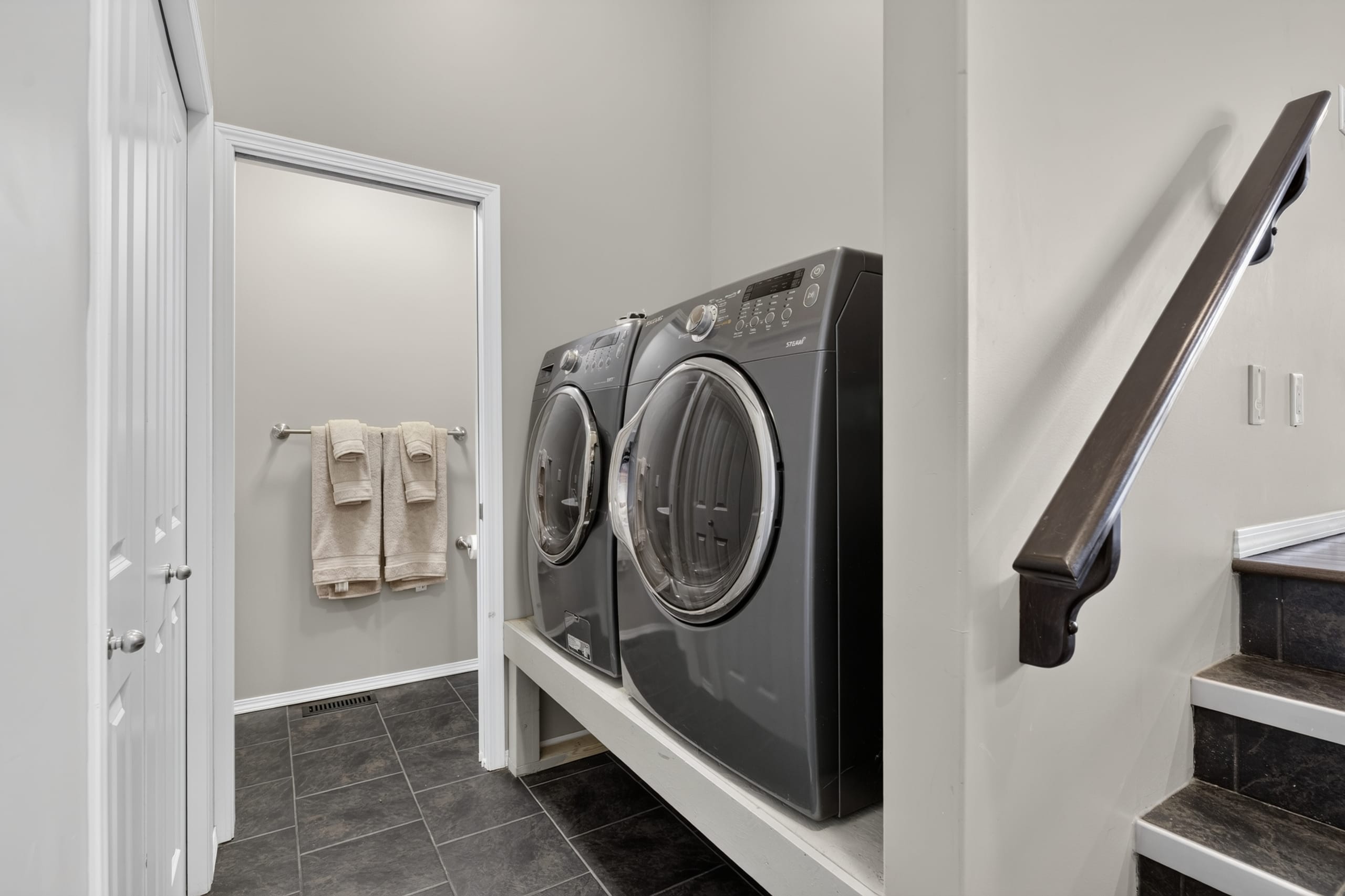 135 Senick Cres 15