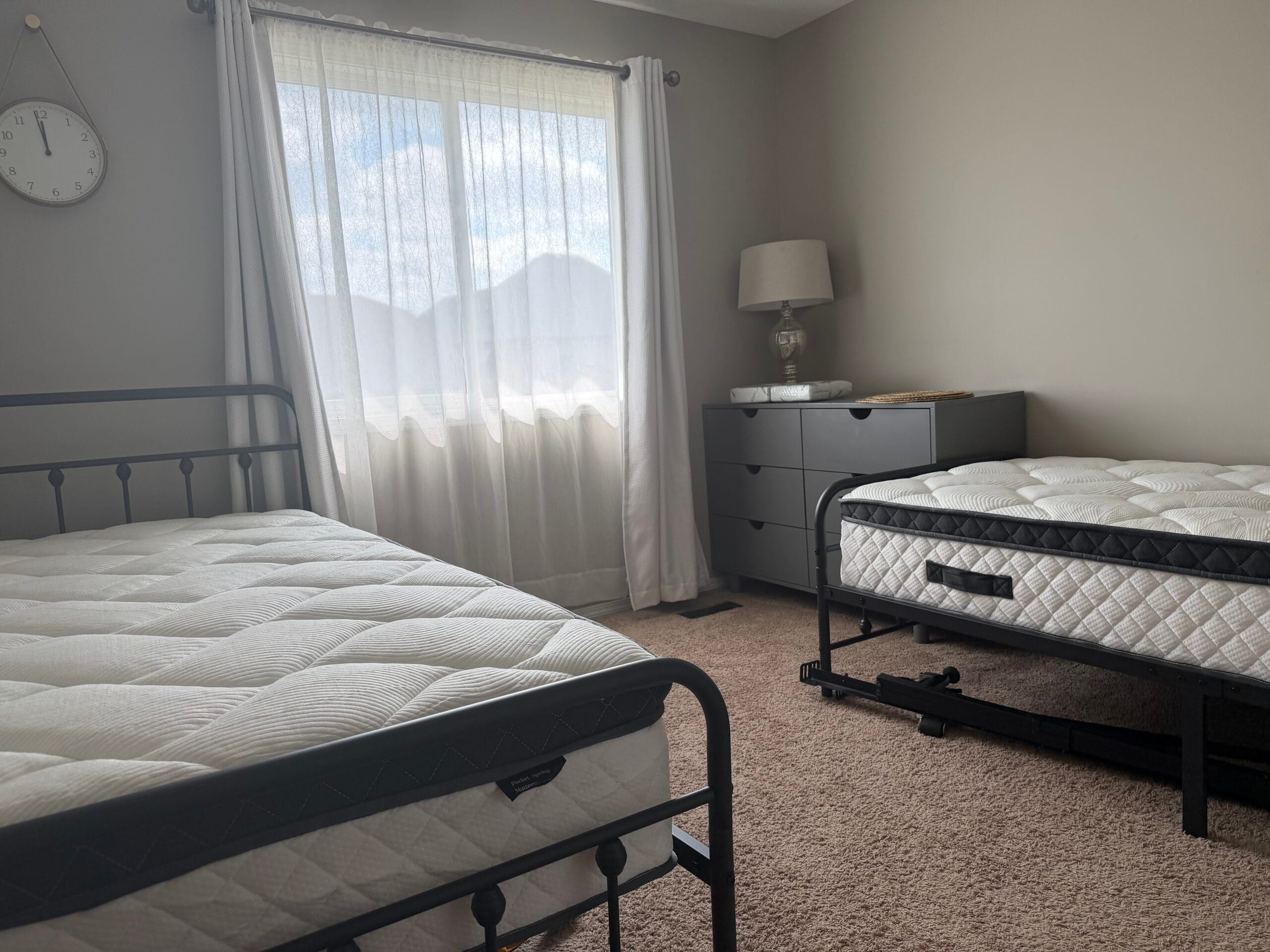 In-suite laundry, King George I